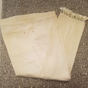 Chico's so slimming crop jean